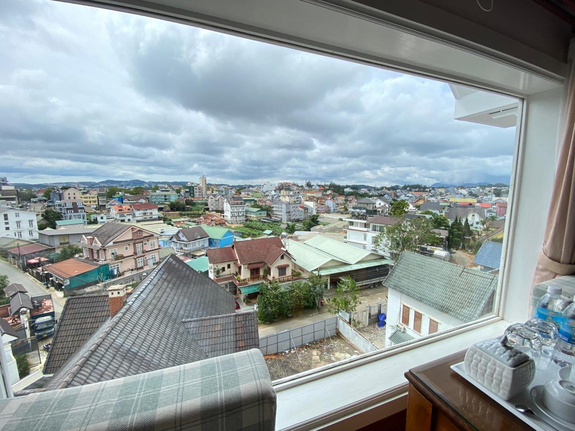 Villa Minh Tuyet Dalat Exterior photo